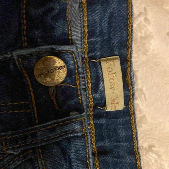 Size 5/6 small - Picture 2 of 3